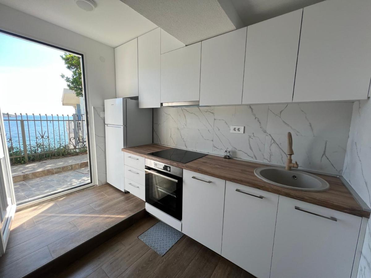 Azzure Apartment Ulcinj Exteriör bild